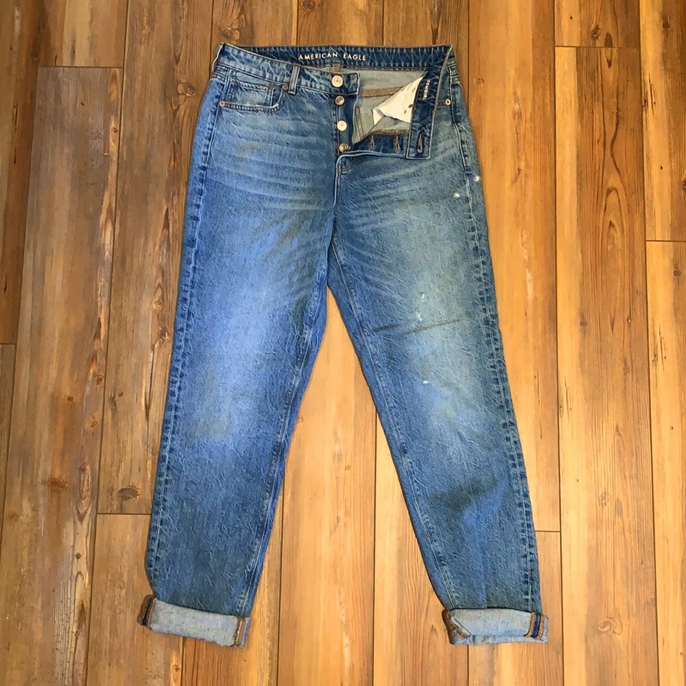 American Eagle Tomgirl Jean